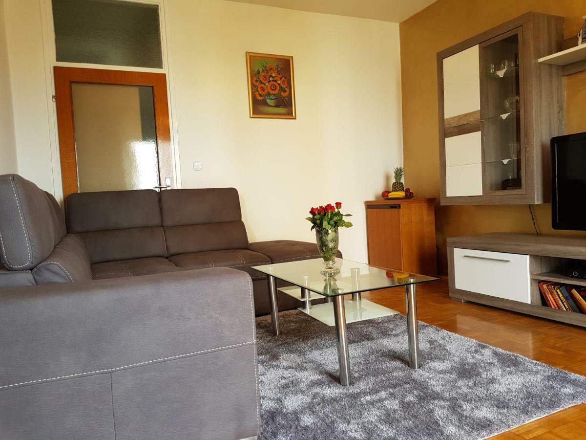 Apartment Mila Umag Exterior photo