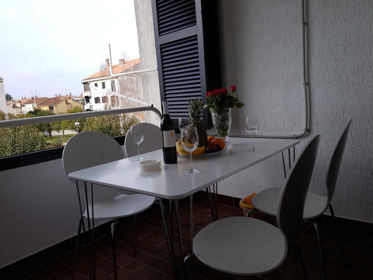 Apartment Mila Umag Exterior photo