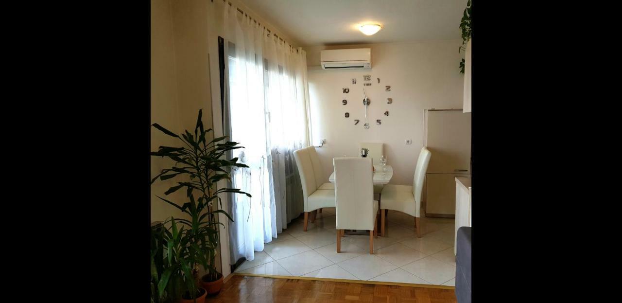 Apartment Mila Umag Exterior photo