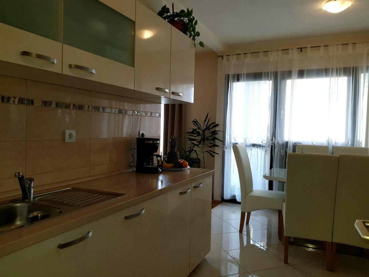 Apartment Mila Umag Exterior photo