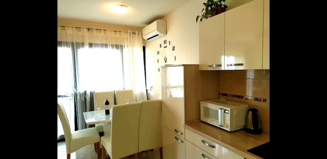 Apartment Mila Umag Exterior photo